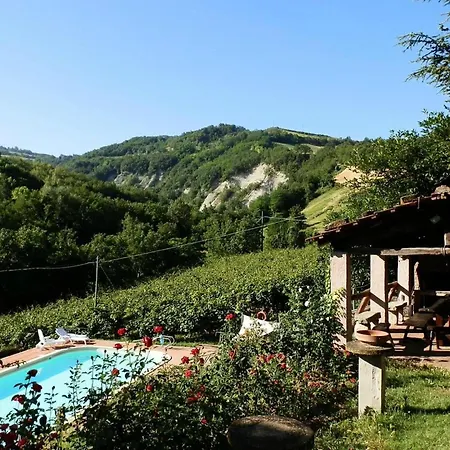 Holiday home Pretty With Private Garden, *